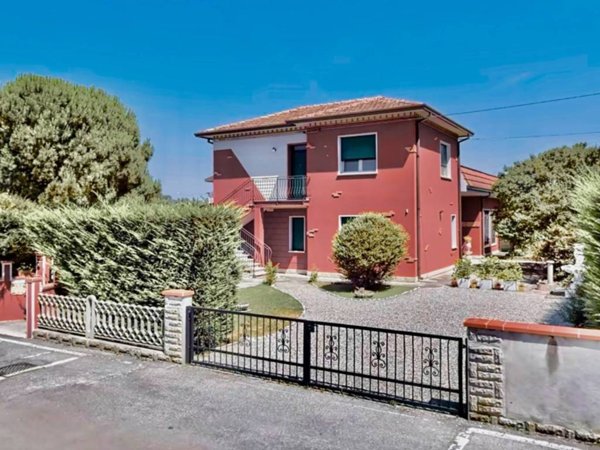 casa indipendente in vendita a Riva del Po in zona Serravalle