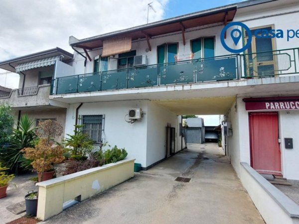 appartamento in vendita a Riva del Po in zona Serravalle