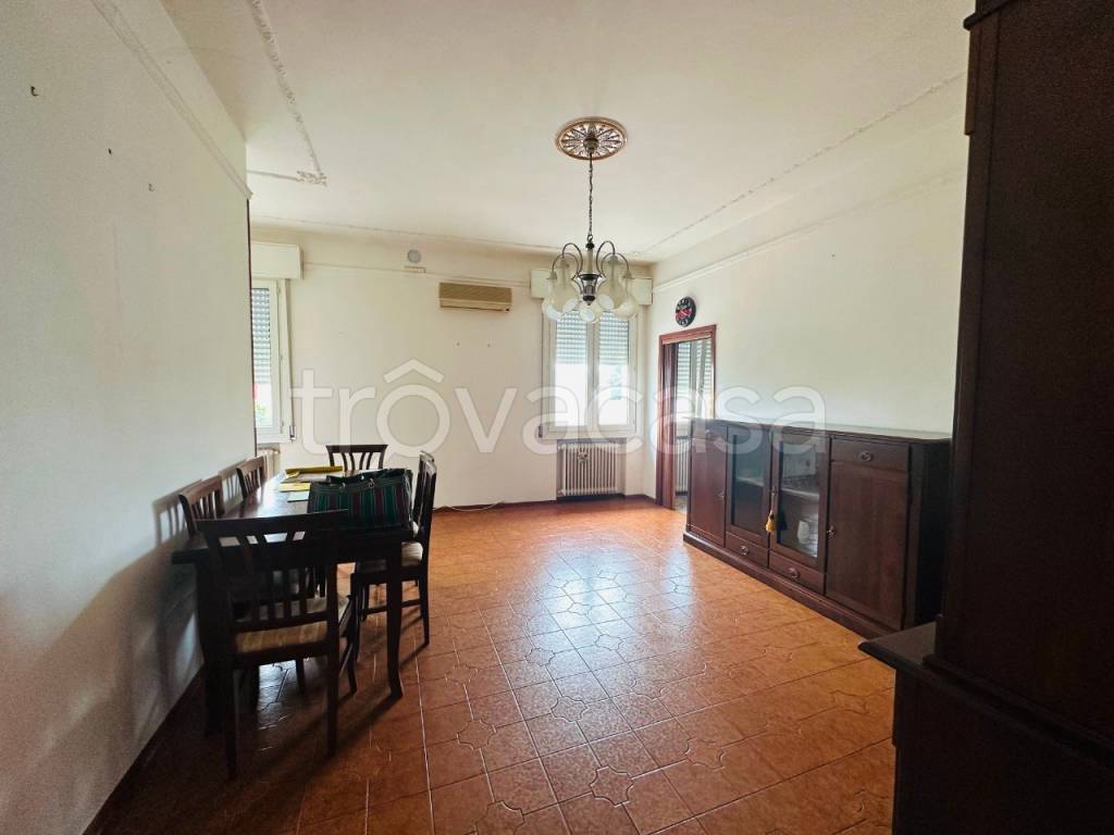 appartamento in vendita a Riva del Po in zona Serravalle