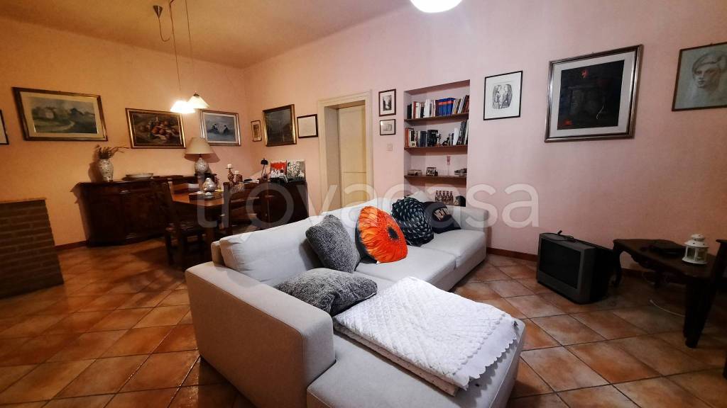 appartamento in vendita a Riva del Po in zona Ro