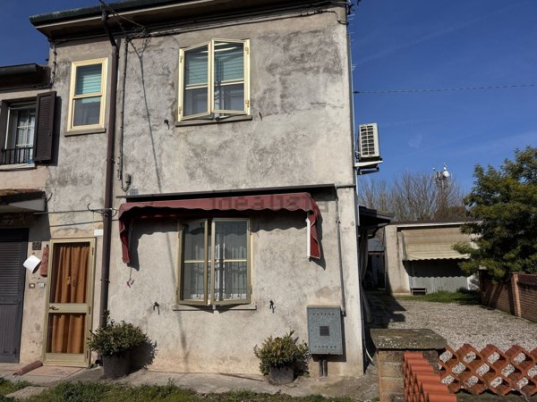 casa indipendente in vendita a Riva del Po