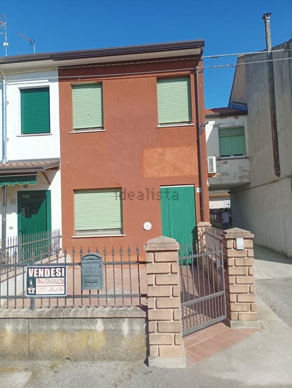 quadrivano in vendita a Riva del Po