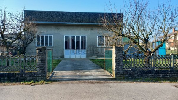 terreno edificabile in vendita a Riva del Po in zona Cologna