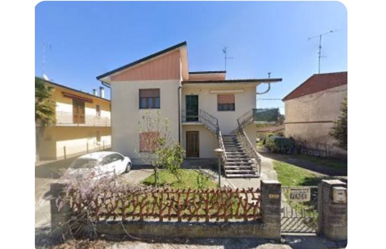 casa indipendente in vendita a Riva del Po