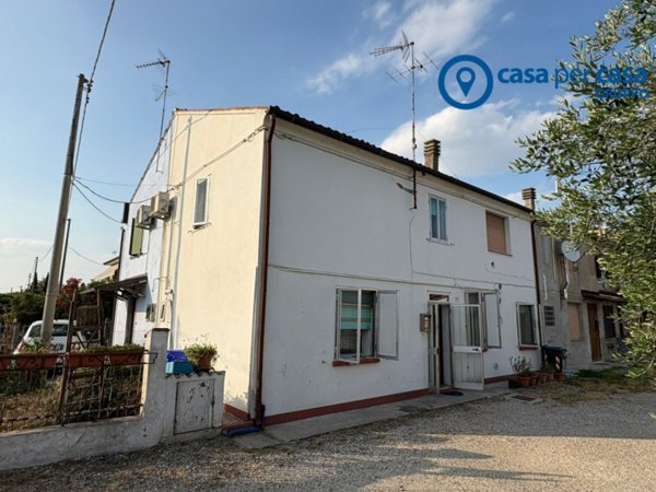 casa indipendente in vendita a Riva del Po in zona Ro