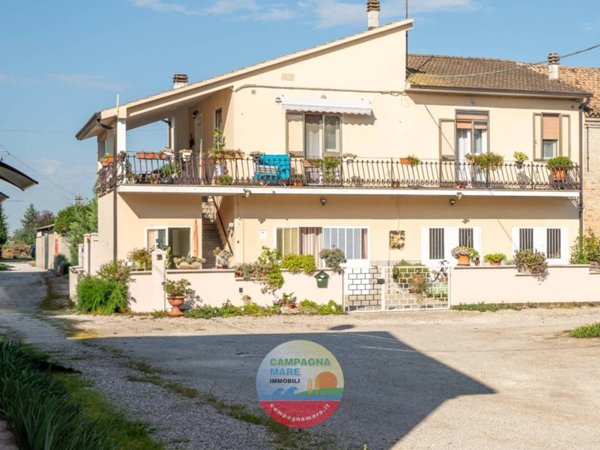 casa indipendente in vendita a Riva del Po in zona Berra