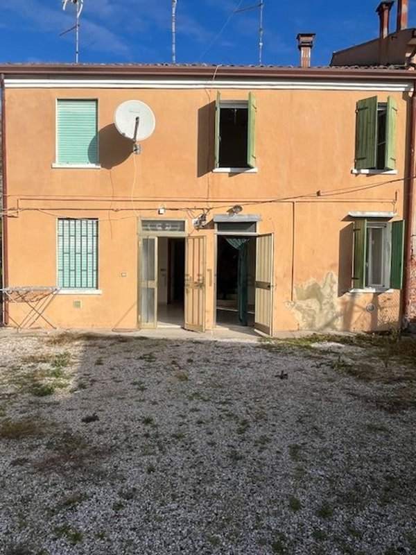 casa indipendente in vendita a Riva del Po in zona Cologna