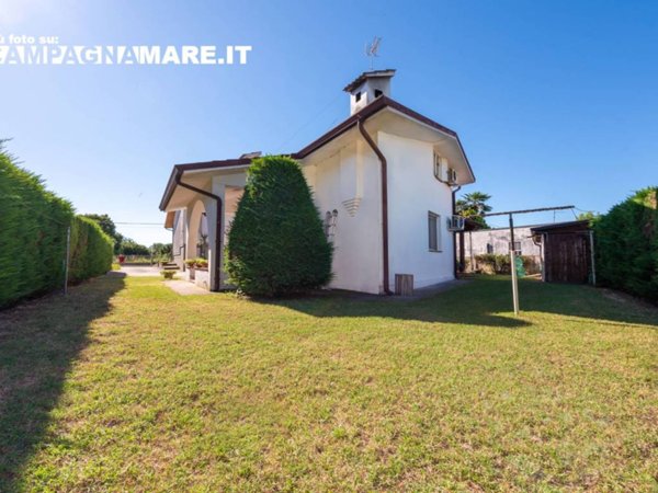 casa indipendente in vendita a Riva del Po in zona Berra