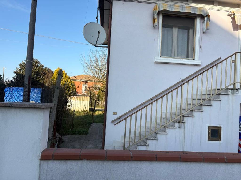 casa indipendente in vendita a Riva del Po in zona Cologna