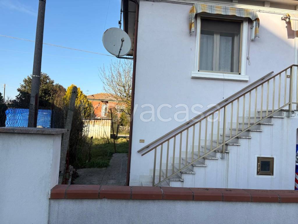 casa indipendente in vendita a Riva del Po in zona Cologna