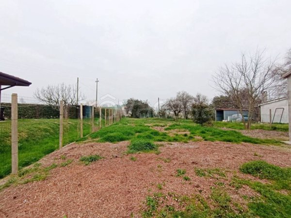 casa indipendente in vendita a Riva del Po in zona Ro