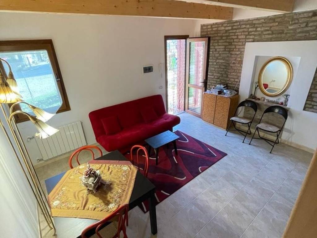 casa indipendente in vendita a Riva del Po in zona Ro