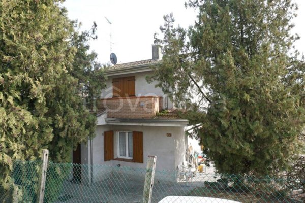 casa indipendente in vendita a Riva del Po in zona Berra