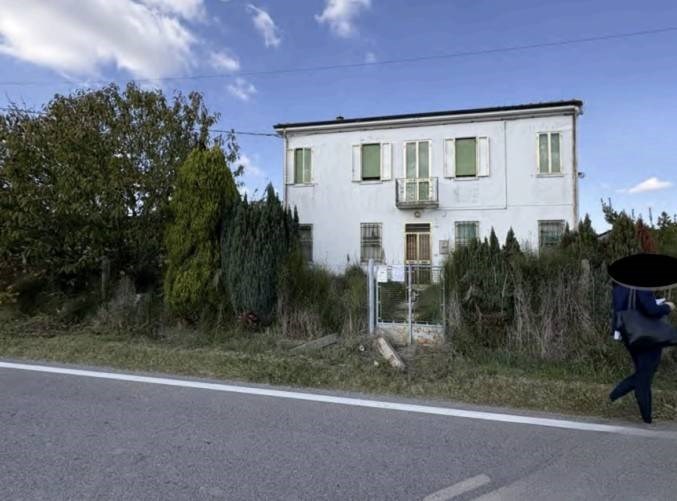 casa indipendente in vendita a Riva del Po