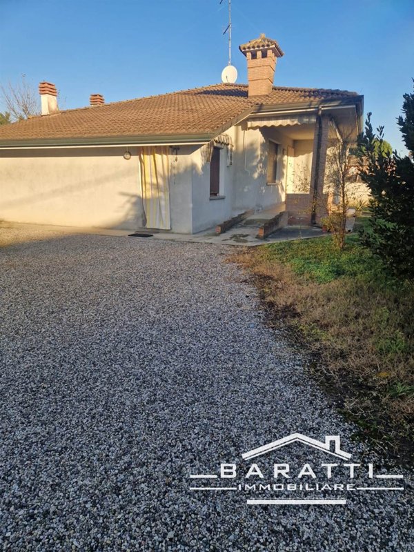 casa indipendente in vendita a Riva del Po in zona Berra