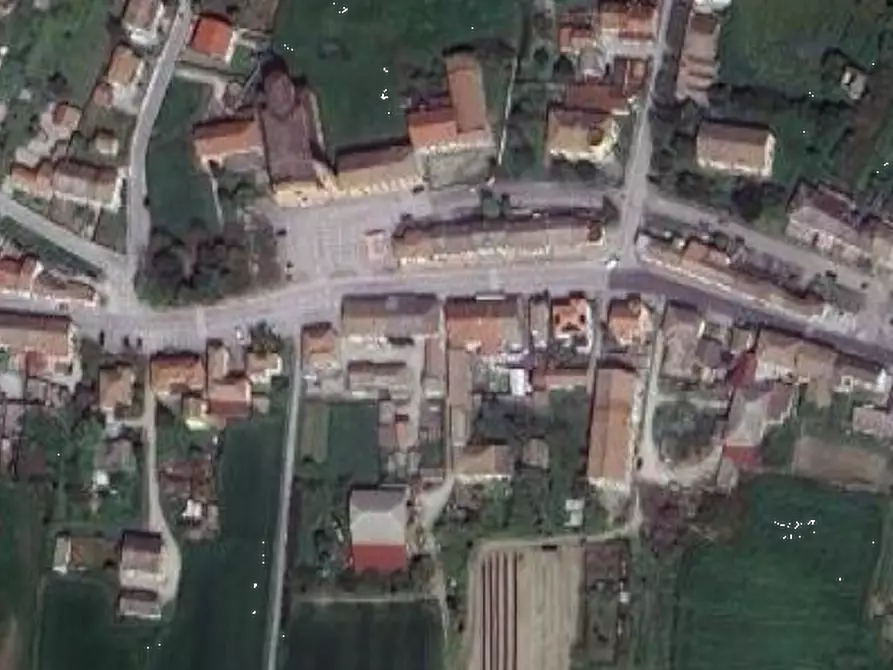 negozio in vendita a Riva del Po in zona Berra
