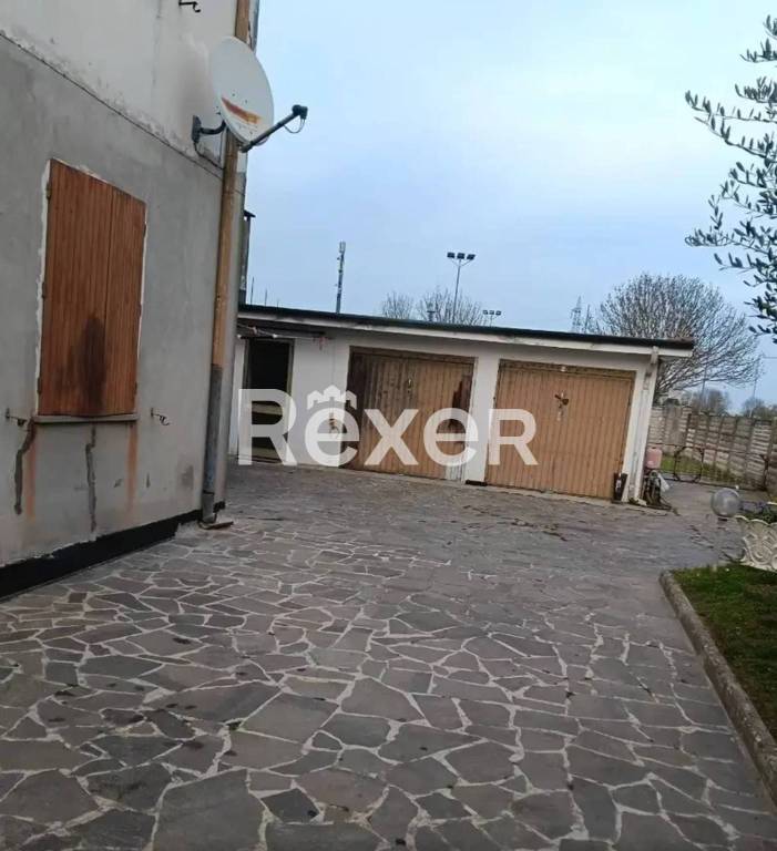 appartamento in vendita a Riva del Po