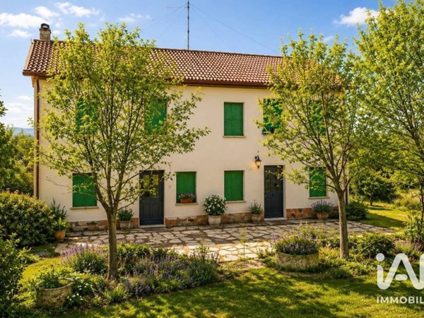 casa indipendente in vendita a Riva del Po in zona Serravalle