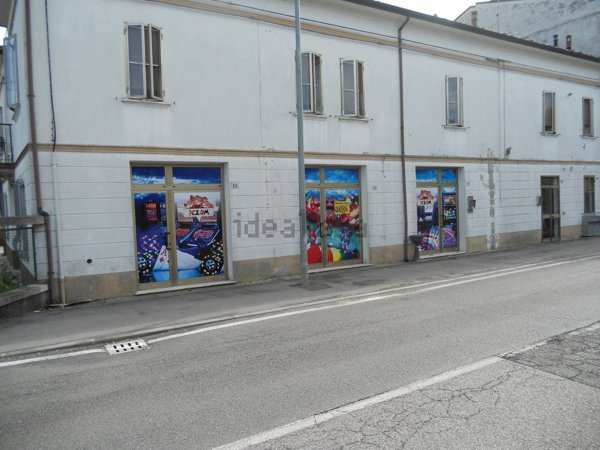 quadrivano in vendita a Riva del Po in zona Ro