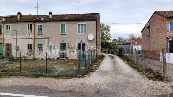 casale in vendita a Riva del Po in zona Berra