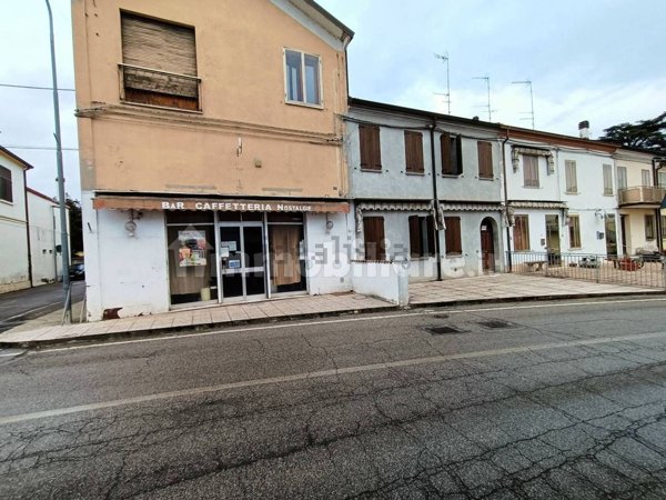 appartamento in vendita a Riva del Po in zona Berra