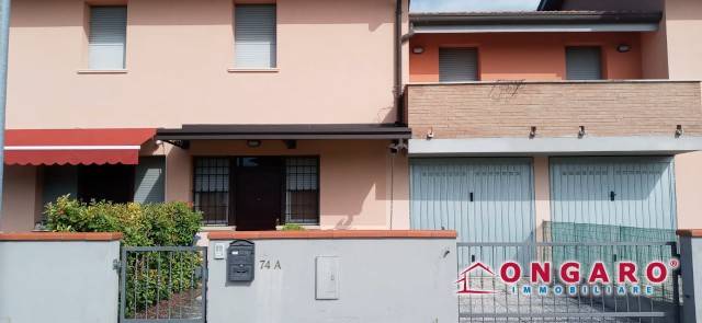 casa indipendente in vendita a Riva del Po in zona Berra