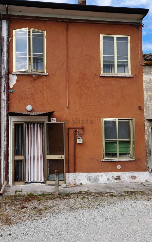 casa indipendente in vendita a Riva del Po in zona Cologna