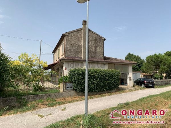 casa indipendente in vendita a Riva del Po