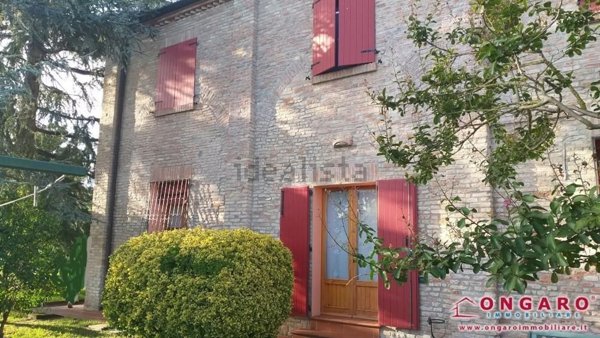 casa indipendente in vendita a Riva del Po in zona Ro