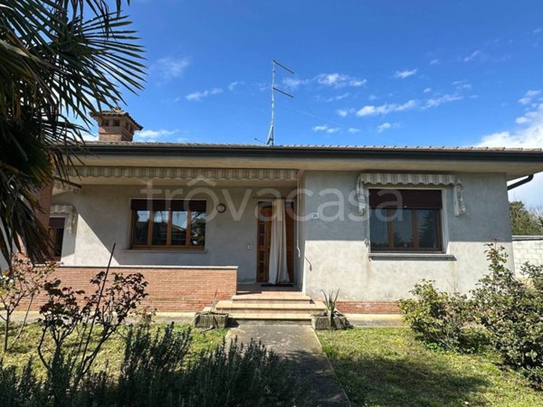 casa indipendente in vendita a Riva del Po in zona Ro