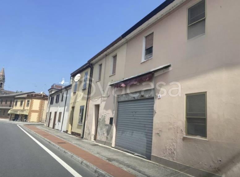 negozio in vendita a Riva del Po