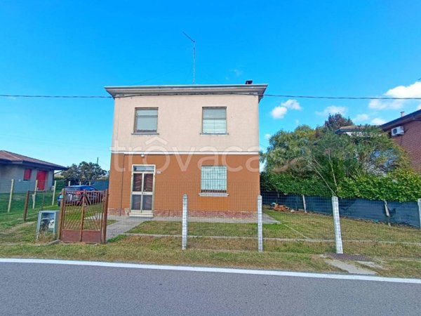 casa indipendente in vendita a Riva del Po in zona Ro