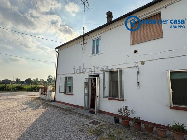 casa indipendente in vendita a Riva del Po in zona Ro