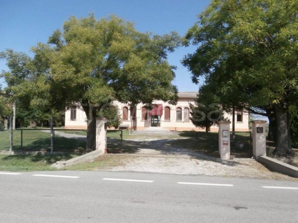 casa indipendente in vendita a Riva del Po