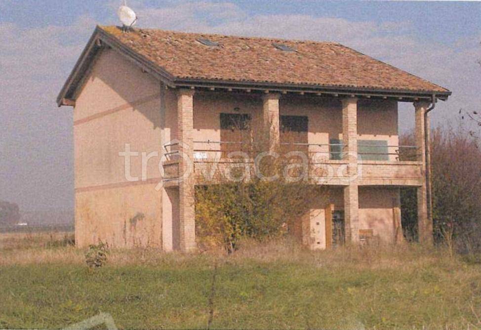casa indipendente in vendita a Riva del Po