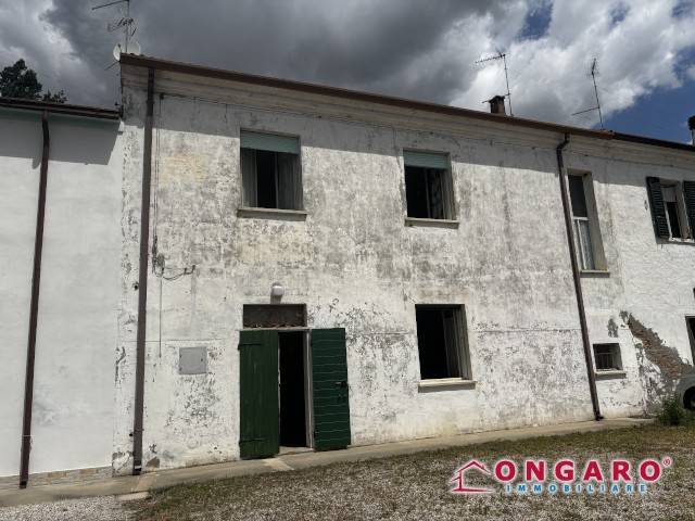 casa indipendente in vendita a Riva del Po in zona Cologna