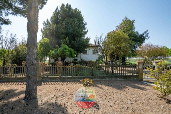 casa indipendente in vendita a Riva del Po in zona Berra