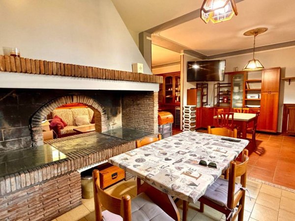 casa indipendente in vendita a Riva del Po in zona Berra