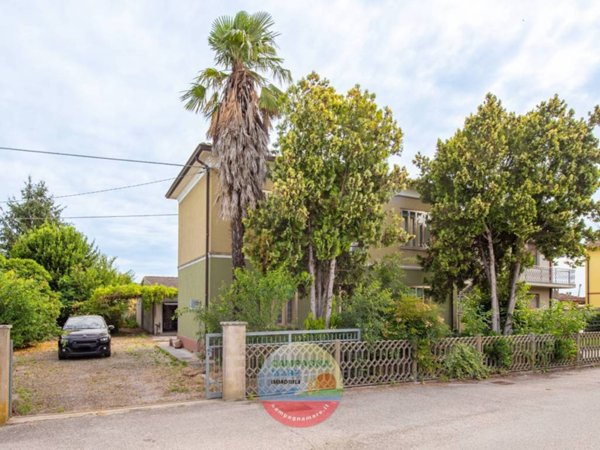 casa indipendente in vendita a Riva del Po in zona Berra