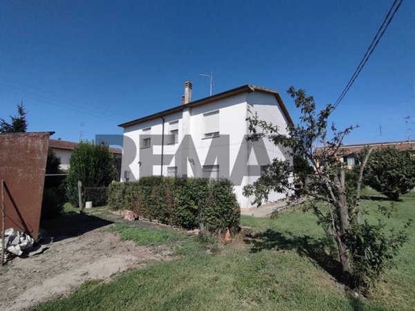 casa indipendente in vendita a Riva del Po in zona Cologna