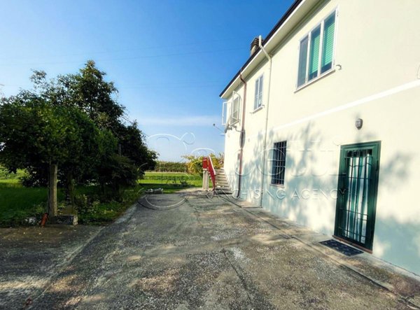 casa indipendente in vendita a Tresignana in zona Formignana