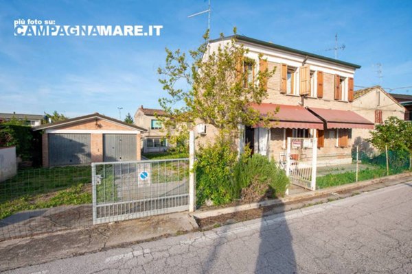 casa indipendente in vendita a Tresignana in zona Tresigallo