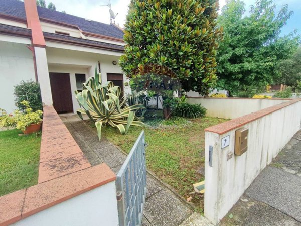 casa indipendente in vendita a Tresignana in zona Tresigallo