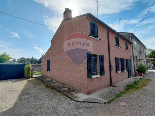 casa indipendente in vendita a Tresignana in zona Tresigallo