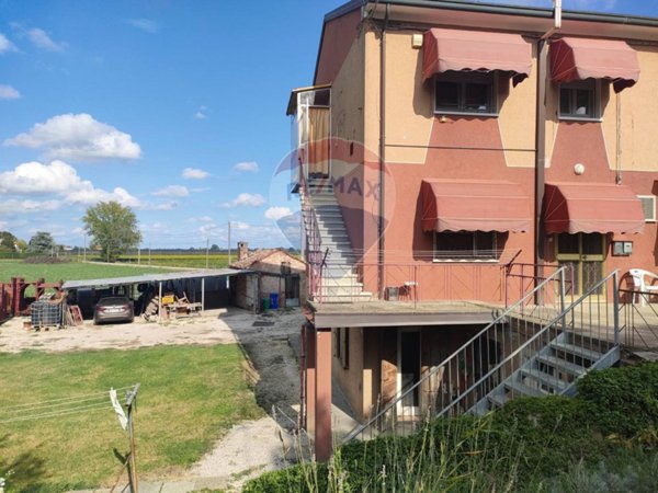 casa indipendente in vendita a Tresignana in zona Tresigallo