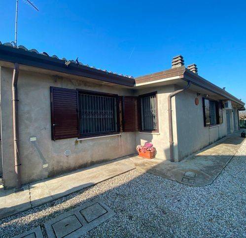 casa indipendente in vendita a Tresignana in zona Tresigallo