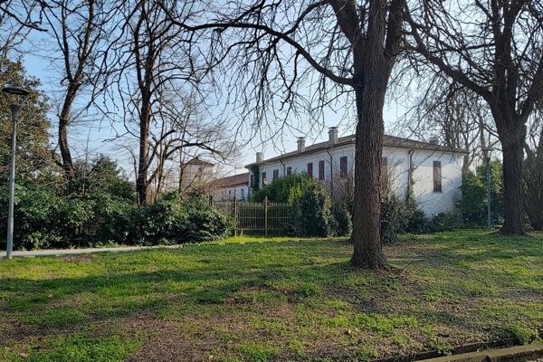 villa in vendita a Tresignana