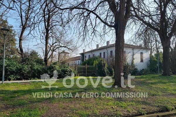 villa in vendita a Tresignana