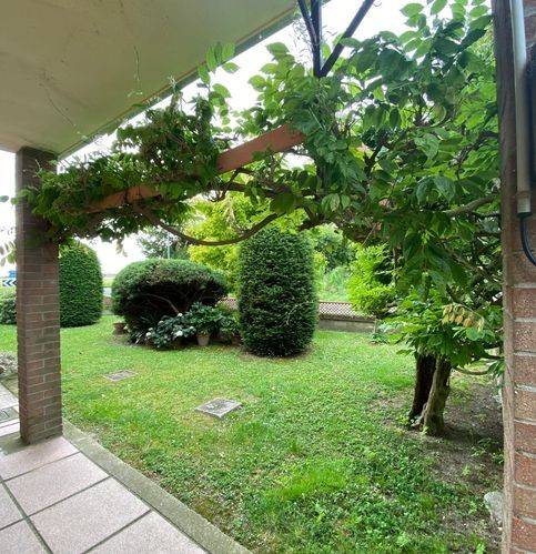 casa indipendente in vendita a Tresignana