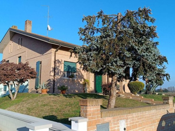 casa indipendente in vendita a Tresignana in zona Tresigallo